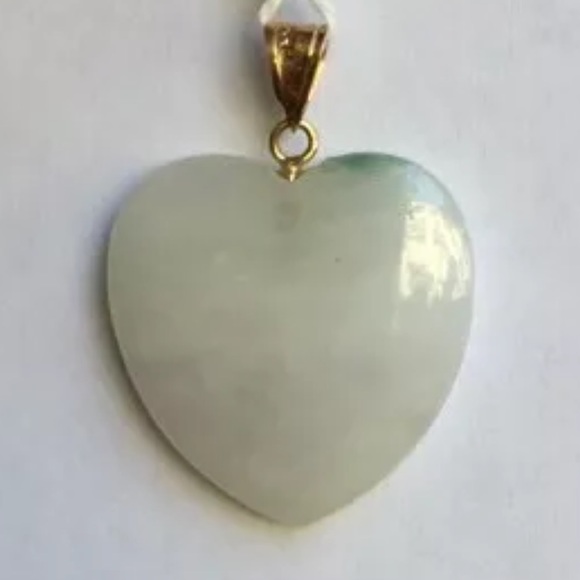 H15) antique BURMA JADITE white w/emerald green